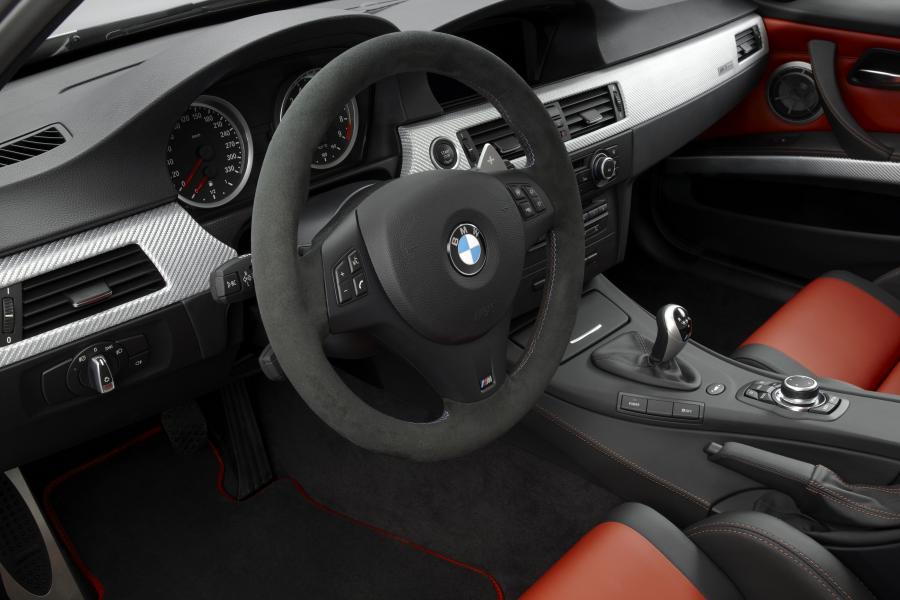  BMW M3 CRT 2011 года  (фото 41 из 76)